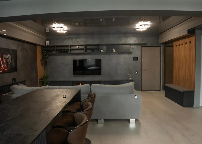 Апартаменты Montis Charming Retreat With View *